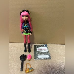 Monster High 13 Wishes Howleen Wolf Doll